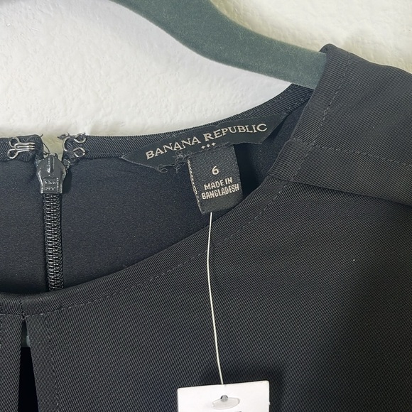 NWT Banana Republic Black Pocket Shift Dress - Size 6 - Picture 3 of 7